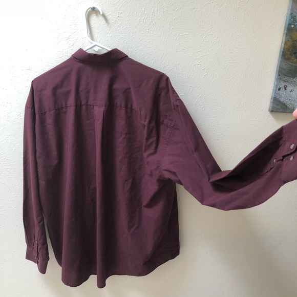 Men’s Purple Van Heusen Dress Shirt - Picture 7 of 7